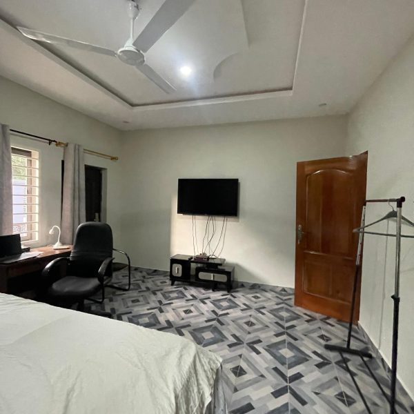 Hillside Haven Bedroom 1-1